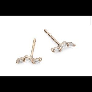 NWT Saks Fifth Avenue
14K Rose Gold & 0.1 TCW Diamond Stud Earrings